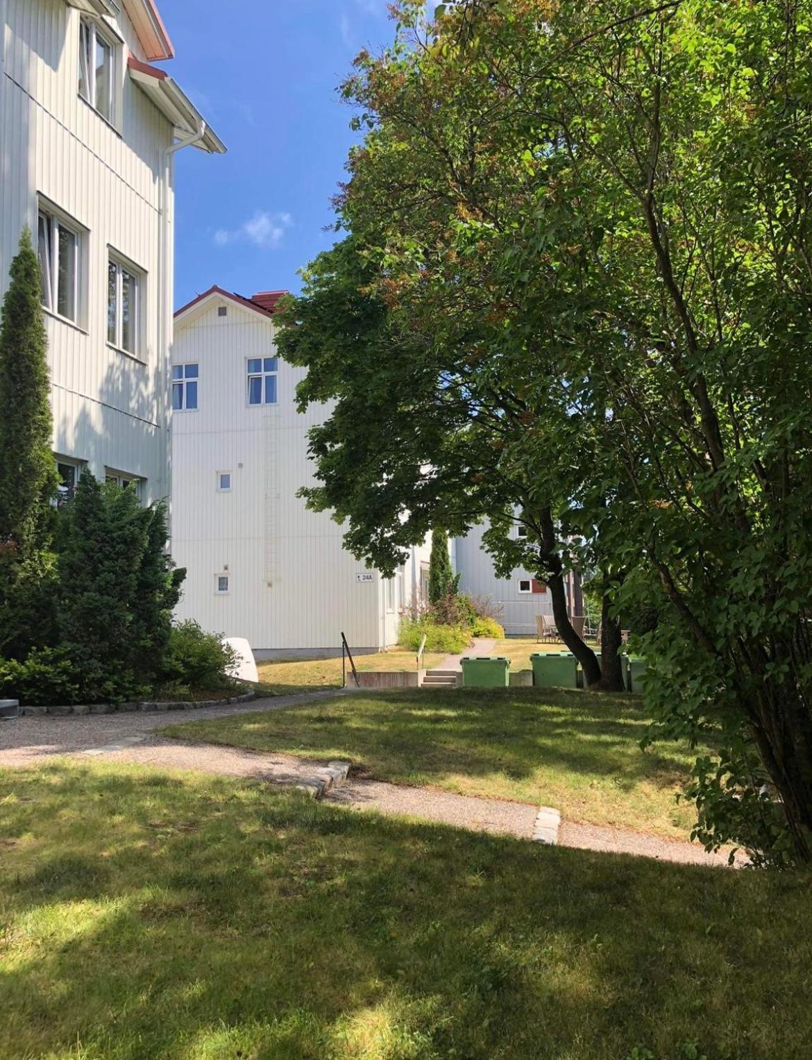 Laegenhet Med Egen Ingang. Apartment Sundsvall Exterior photo